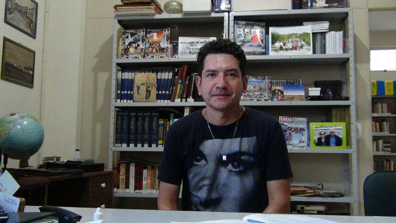 Elias Mota - Professor 